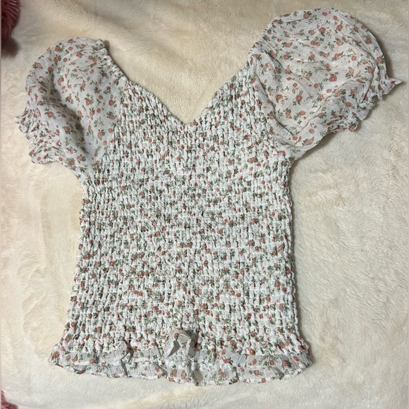 1. State Floral Ruffle Top - Picture 2 of 3